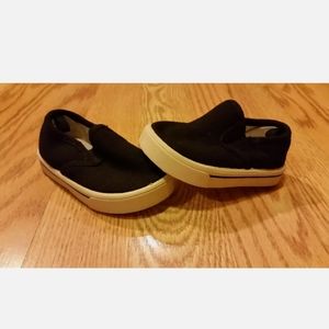 Faded Glory Boys Shoes Size: 2 Slip Ons